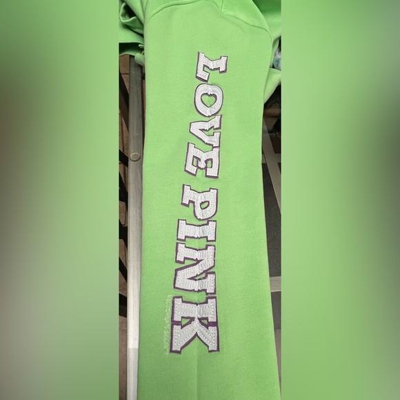 VS PINK ~ Green (Vintage) “Love Pink” Sweatshirt / Hoodie - Picture 11 of 15